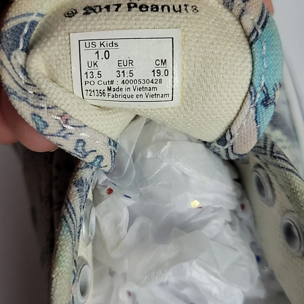 VANS Thrashed Peanut Comic Strip Charlie Brown kids 1